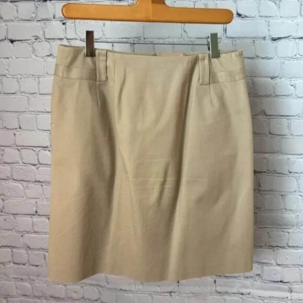 J. McLaughlin Khaki skirt Size 2 has pockets flat front cotton luxury style - Picture 2 of 2